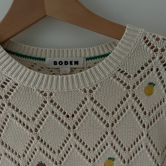End embroidered sweater - Picture 7 of 9